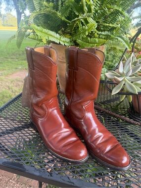 90’s Vintage Justin Boots Rich Chestnut Leather Western Pull-On Ankle Boots